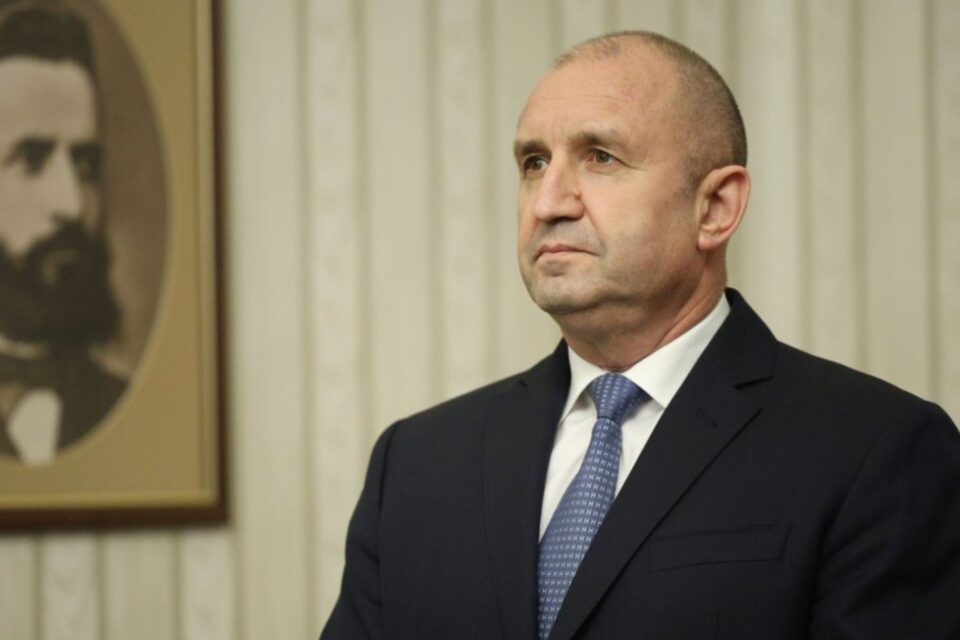 РУМЕН-РАДЕВ