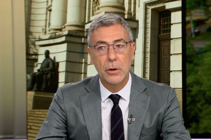 Проф. Даниел Вълчев: Вендинг машините няма да решат проблема с достъпа до лекарства