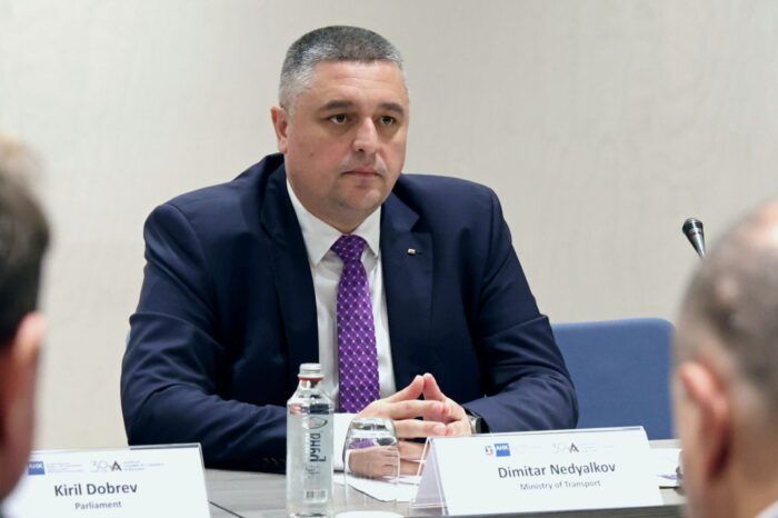 Нов закон ще обедини железопътния и автомобилния превоз на пътници в единна система