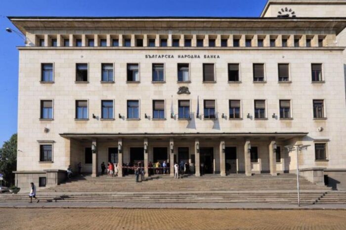 БНБ предупреждава: Банкнотите от 20 лева вече са най-фалшифицираните в България